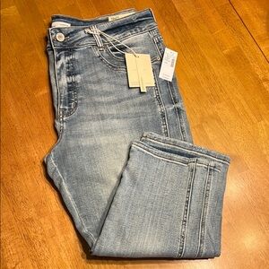 KanCan 21” Capri Jeans Vintage Wash size 16W
